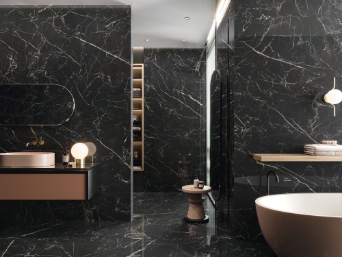 Carrelage Effet Marbre Noir XXL 120x280 Grain poli effet miroir Spiciféra InstaHouse Night Lux APE Mur salle de bain